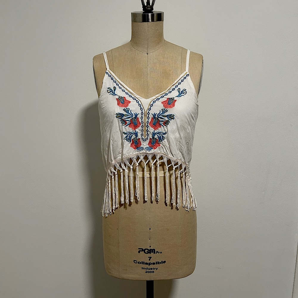 Boho tassel embroidered top